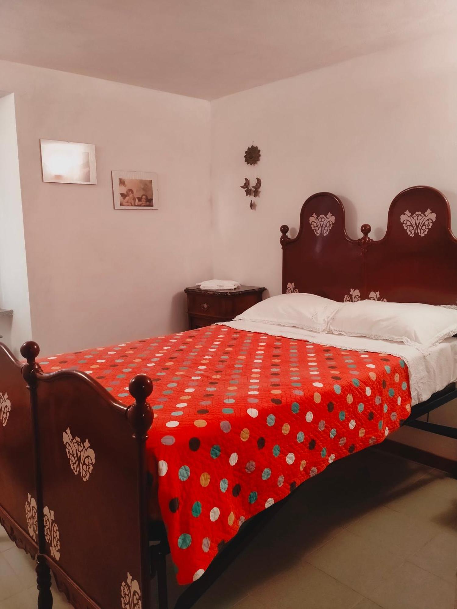 La Casetta Rosa Роккетта-ди-Вара Экстерьер фото